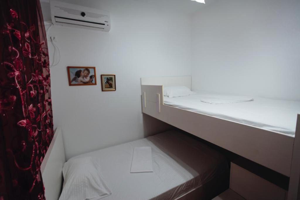 Appartement Shallvaret Center *